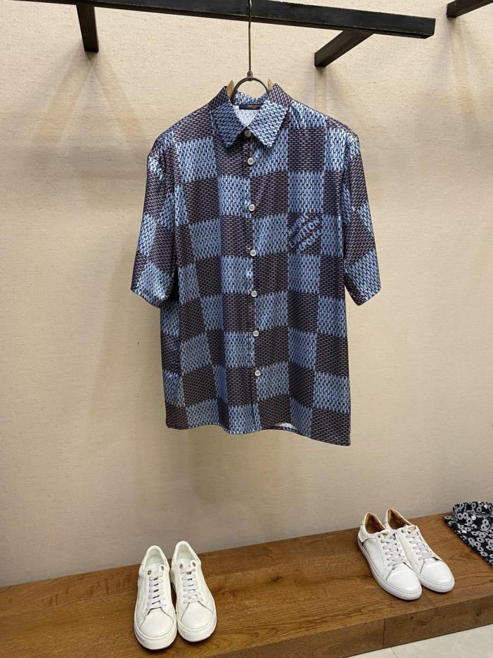 designer,replica,clothing,fake,1:1,lv,luxury,high quality LV Early Fall New Arrival Shirt (03GPD) designer,replica,clothing,fake,1:1,lv,luxury,high quality LV Early Fall New Arrival Shirt (03GPD)