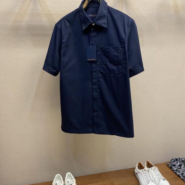 designer,replica,clothing,fake,1:1,lv,luxury,high quality LV LU embossed pocket short sleeves (JNF71)