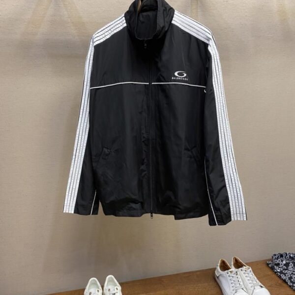 designer,replica,clothing,fake,1:1,lv,luxury,high quality Balenciaga autumn and winter new five-bar pull loop sports icon embroidered sports suit jacket sports pants youthful vitality Balenciaga new (NIQQV)