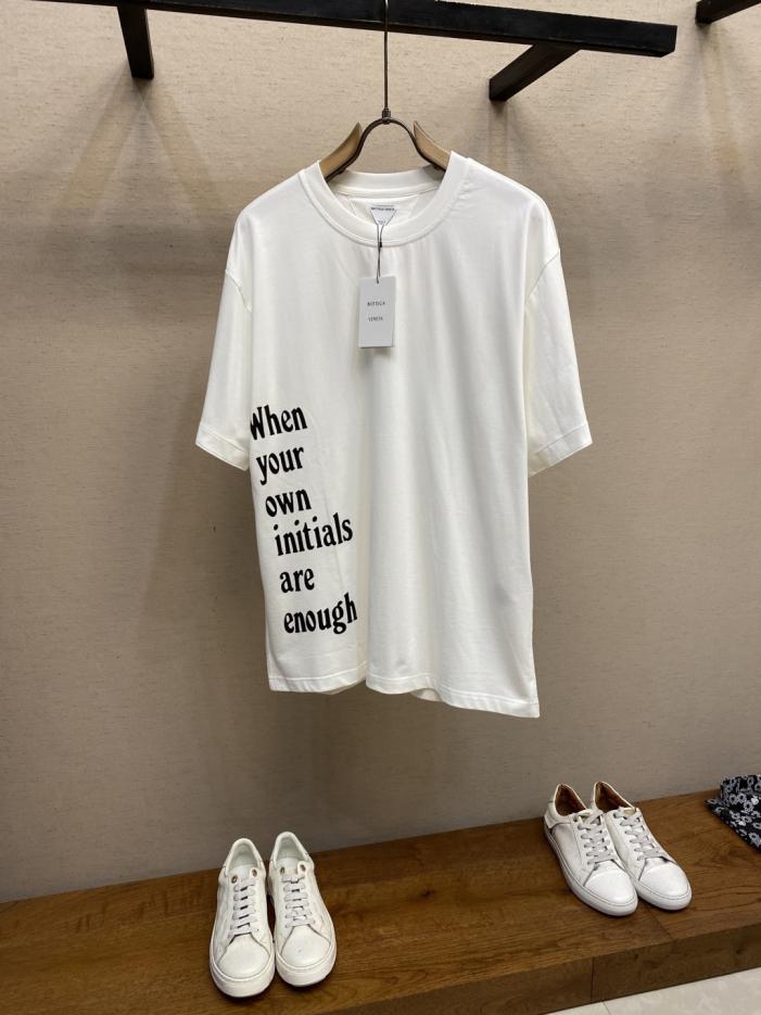 designer,replica,clothing,fake,1:1,lv,luxury,high quality BV25 VIC Exclusive Short Sleeve T-Shirt (UN3MY) designer,replica,clothing,fake,1:1,lv,luxury,high quality BV25 VIC Exclusive Short Sleeve T-Shirt (UN3MY)