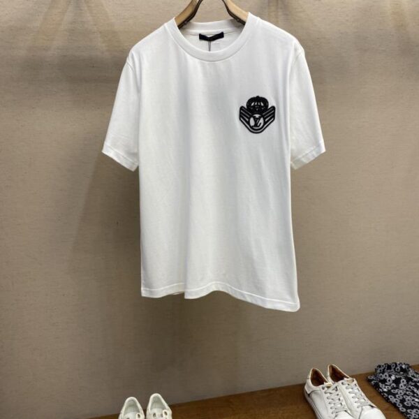 designer,replica,clothing,fake,1:1,lv,luxury,high quality LV three-dimensional badge embroidered cotton short-sleeved T-shirt (EFVMI)
