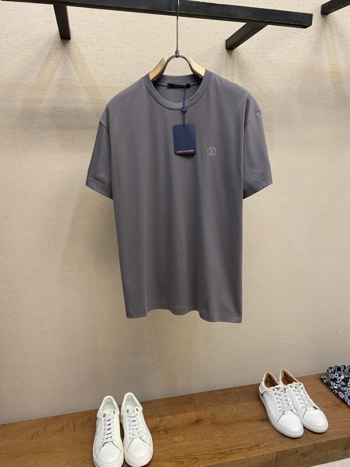 designer,replica,clothing,fake,1:1,lv,luxury,high quality LV summer new unisex short-sleeved T-shirt (D0APT) designer,replica,clothing,fake,1:1,lv,luxury,high quality LV summer new unisex short-sleeved T-shirt (D0APT)
