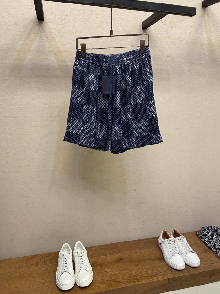 designer,replica,clothing,fake,1:1,lv,luxury,high quality LV Pharrell co-branded LV checkerboard shorts (PX981)