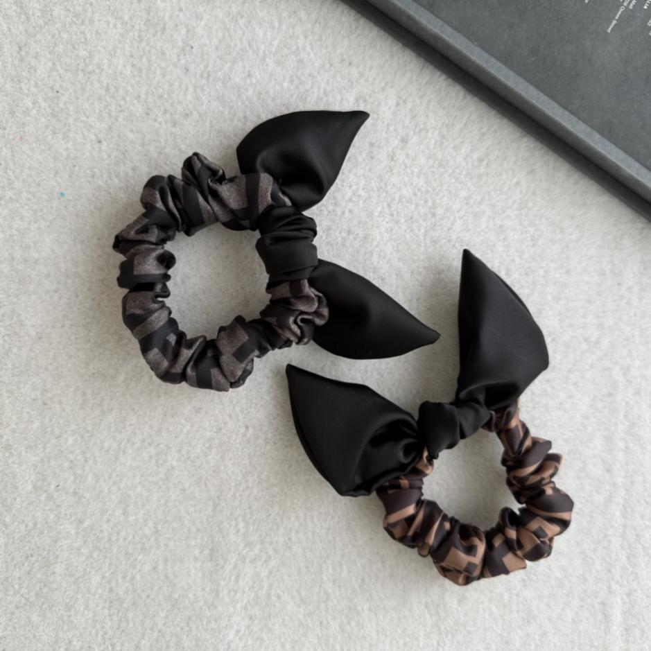 designer,replica,clothing,fake,1:1,lv,luxury,high quality Fendi colorblock ear scrunchie, brown and gray, 1 piece/simple bag (BDA0A) designer,replica,clothing,fake,1:1,lv,luxury,high quality Fendi colorblock ear scrunchie, brown and gray, 1 piece/simple bag (BDA0A)