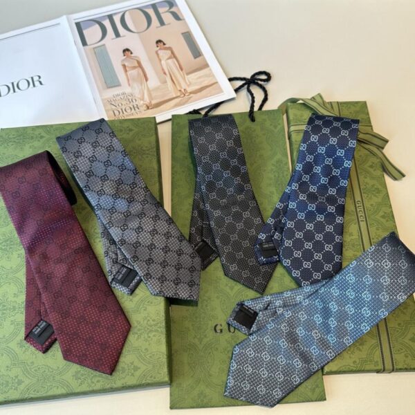 designer,replica,clothing,fake,1:1,lv,luxury,high quality Gucci New [GG Logo Print Tie] Men’s Tie (176UK)