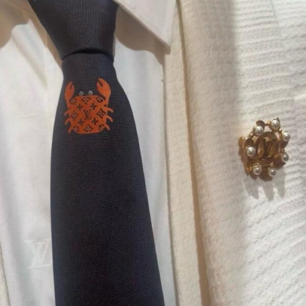 designer,replica,clothing,fake,1:1,lv,luxury,high quality LV Crab silk tie dip-dyed in a deep shade (0EMJO)