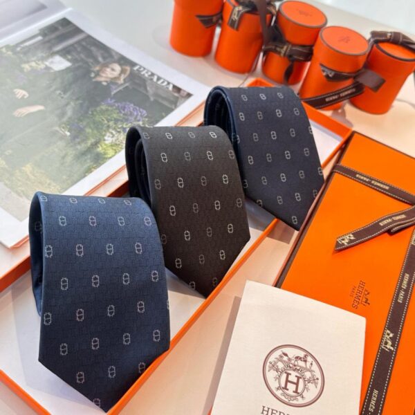 designer,replica,clothing,fake,1:1,lv,luxury,high quality Hermès Men’s New Tie Series Dark Blue (K0YLP)