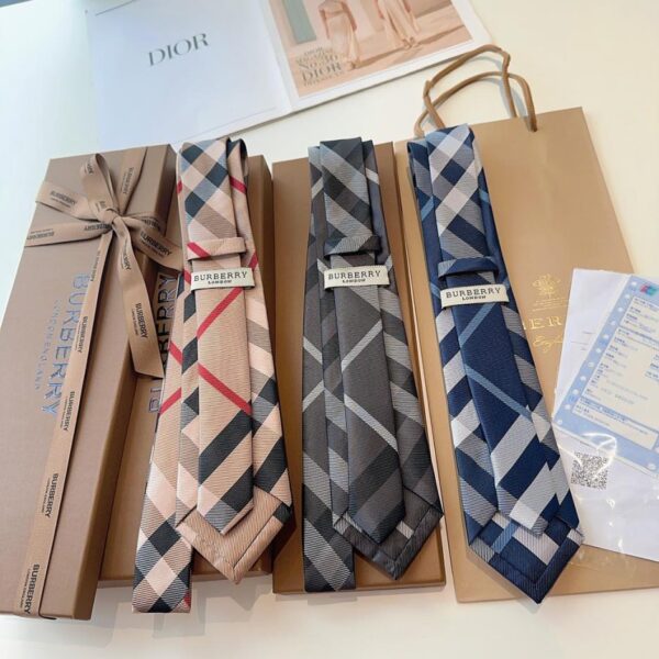 designer,replica,clothing,fake,1:1,lv,luxury,high quality Buberry TB lettering silk tie (CIHU7)