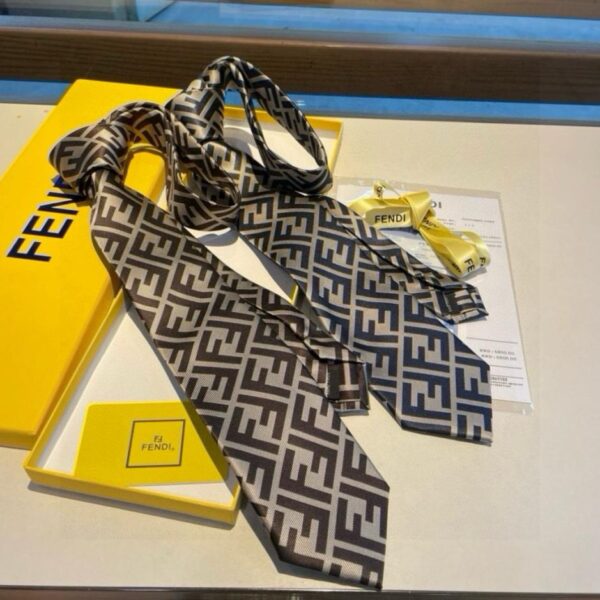 designer,replica,clothing,fake,1:1,lv,luxury,high quality Fendi men’s silk tie with FF letters (73FV3)