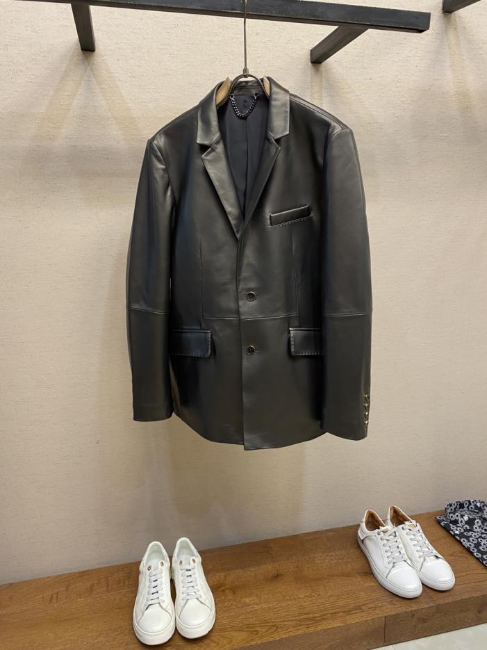 designer,replica,clothing,fake,1:1,lv,luxury,high quality LV autumn and winter new leather suit (MT79K) designer,replica,clothing,fake,1:1,lv,luxury,high quality LV autumn and winter new leather suit (MT79K)