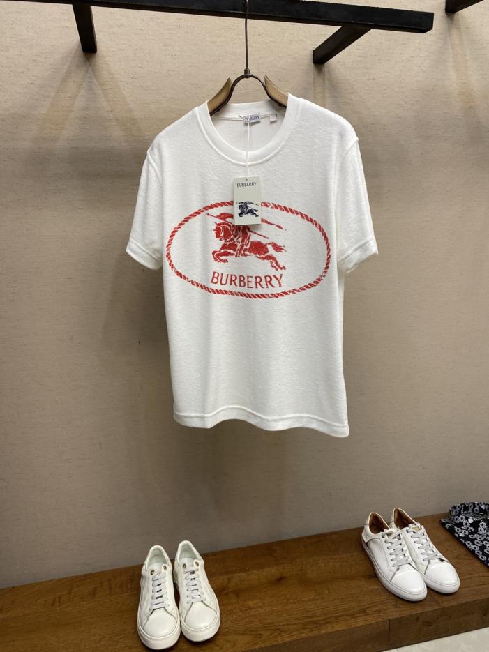 designer,replica,clothing,fake,1:1,lv,luxury,high quality Burberry Early Fall Collection Equestrian Knight Logo Blended Towel Cotton T-Shirt (UEDZY) designer,replica,clothing,fake,1:1,lv,luxury,high quality Burberry Early Fall Collection Equestrian Knight Logo Blended Towel Cotton T-Shirt (UEDZY)