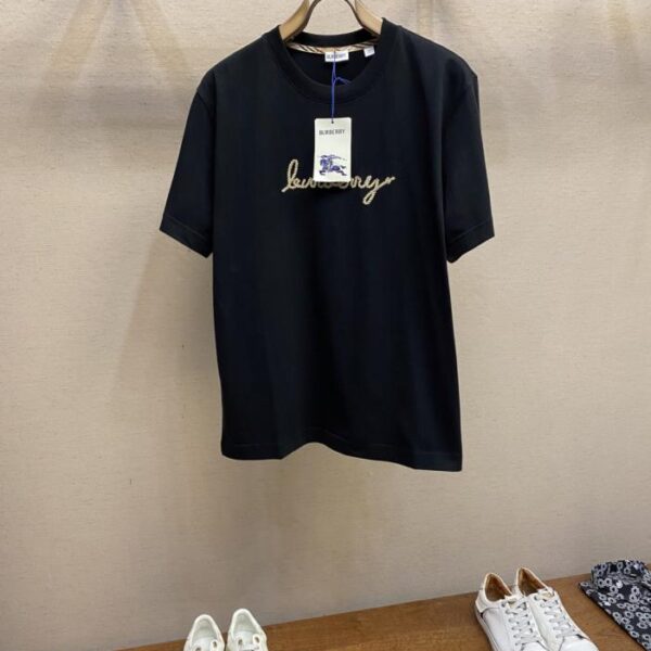 designer,replica,clothing,fake,1:1,lv,luxury,high quality Burberry Early Fall Collection Equestrian Knight Logo Cotton T-Shirt (FWYTB)