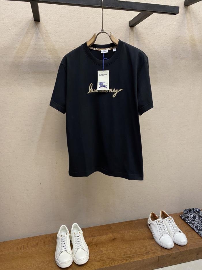 designer,replica,clothing,fake,1:1,lv,luxury,high quality Burberry Early Fall Collection Equestrian Knight Logo Cotton T-Shirt (FWYTB) designer,replica,clothing,fake,1:1,lv,luxury,high quality Burberry Early Fall Collection Equestrian Knight Logo Cotton T-Shirt (FWYTB)