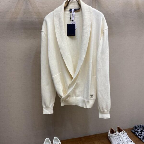 designer,replica,clothing,fake,1:1,lv,luxury,high quality LV logo V-neck cape long-sleeved jacket (3BHPE)