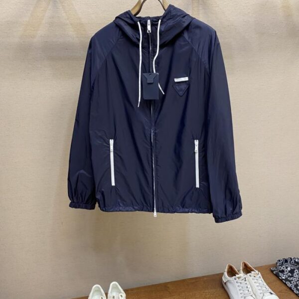 designer,replica,clothing,fake,1:1,lv,luxury,high quality Prada recycled nylon hooded jacket (AQ1U3)