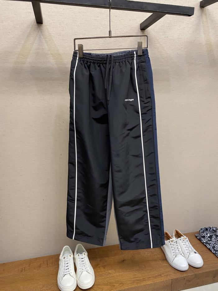 designer,replica,clothing,fake,1:1,lv,luxury,high quality Balenciaga contrast color stitching trousers three-proof jacket fabric (JV64L) designer,replica,clothing,fake,1:1,lv,luxury,high quality Balenciaga contrast color stitching trousers three-proof jacket fabric (JV64L)