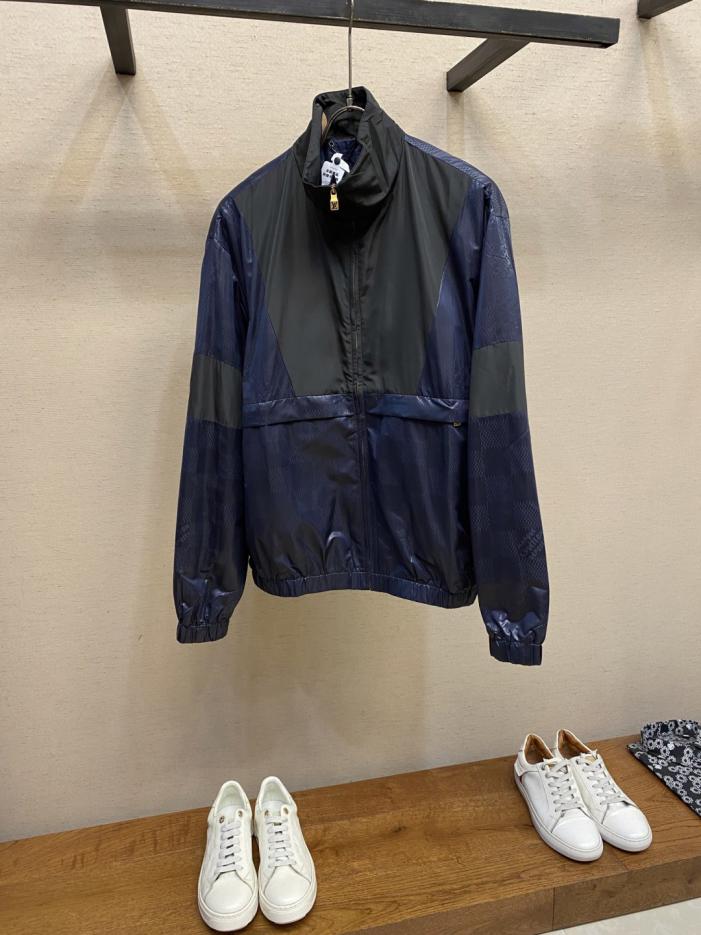 designer,replica,clothing,fake,1:1,lv,luxury,high quality LV Early Spring Sweatshirt (VJZKM) designer,replica,clothing,fake,1:1,lv,luxury,high quality LV Early Spring Sweatshirt (VJZKM)