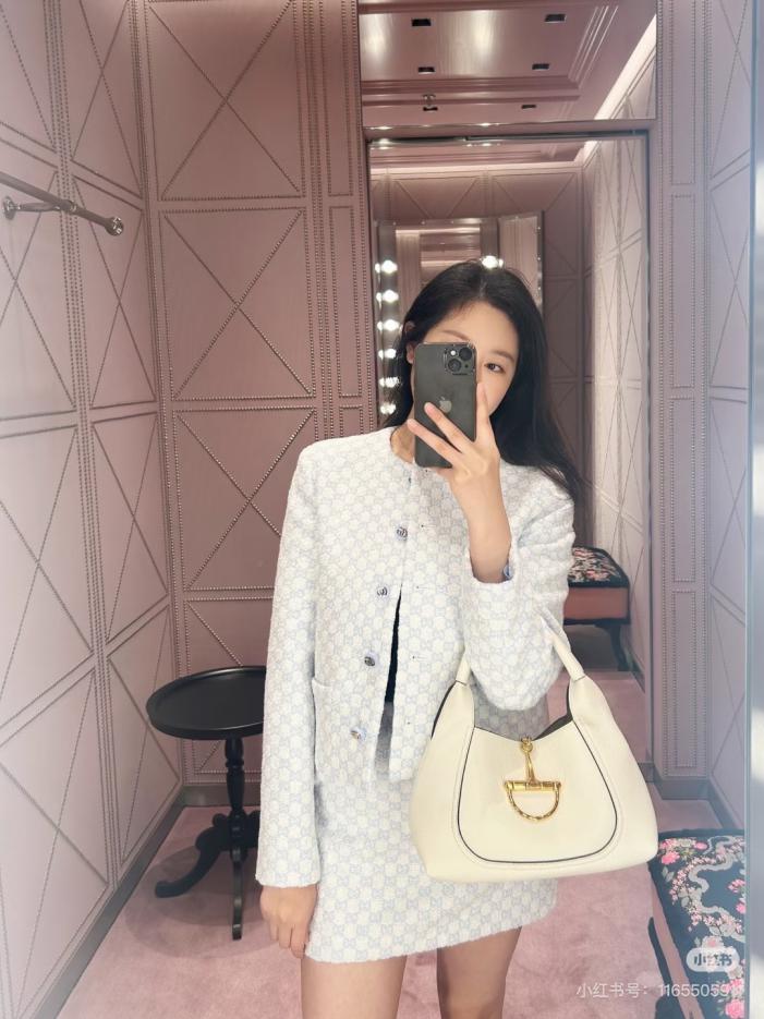 designer,replica,clothing,fake,1:1,lv,luxury,high quality Original quality Gu autumn and winter latest style lady temperament suit woven round neck jacket (YV4AW) designer,replica,clothing,fake,1:1,lv,luxury,high quality Original quality Gu autumn and winter latest style lady temperament suit woven round neck jacket (YV4AW)