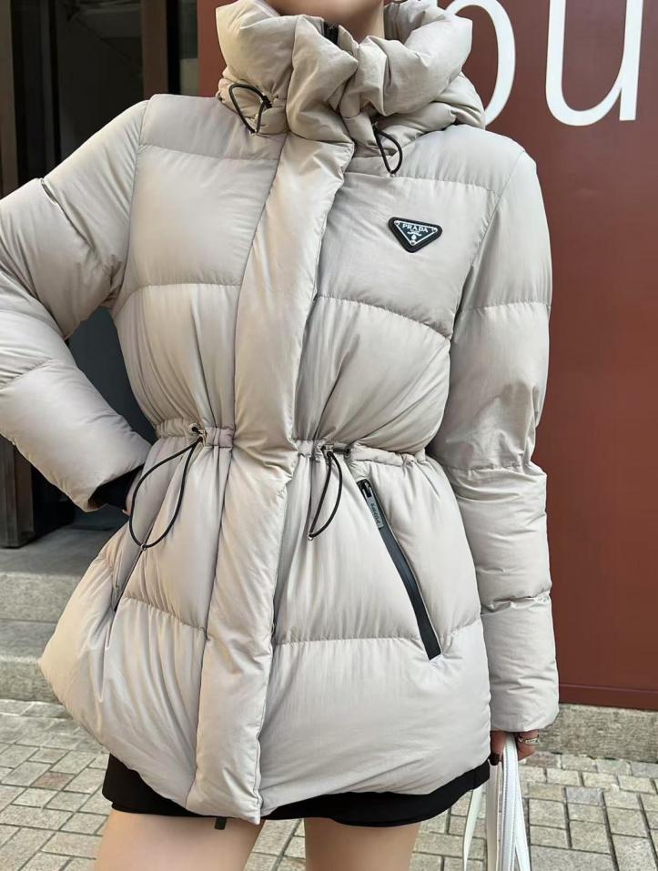 designer,replica,clothing,fake,1:1,lv,luxury,high quality Prada New Hooded Down Jacket (SSO8J) from the Early Fall/Winter Collection designer,replica,clothing,fake,1:1,lv,luxury,high quality Prada New Hooded Down Jacket (SSO8J) from the Early Fall/Winter Collection