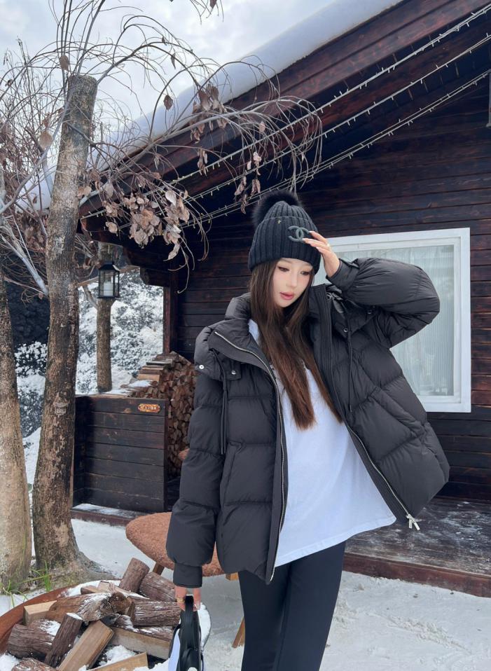 designer,replica,clothing,fake,1:1,lv,luxury,high quality MaxMara’s latest autumn and winter simple hooded down jacket (NEPTR) designer,replica,clothing,fake,1:1,lv,luxury,high quality MaxMara’s latest autumn and winter simple hooded down jacket (NEPTR)