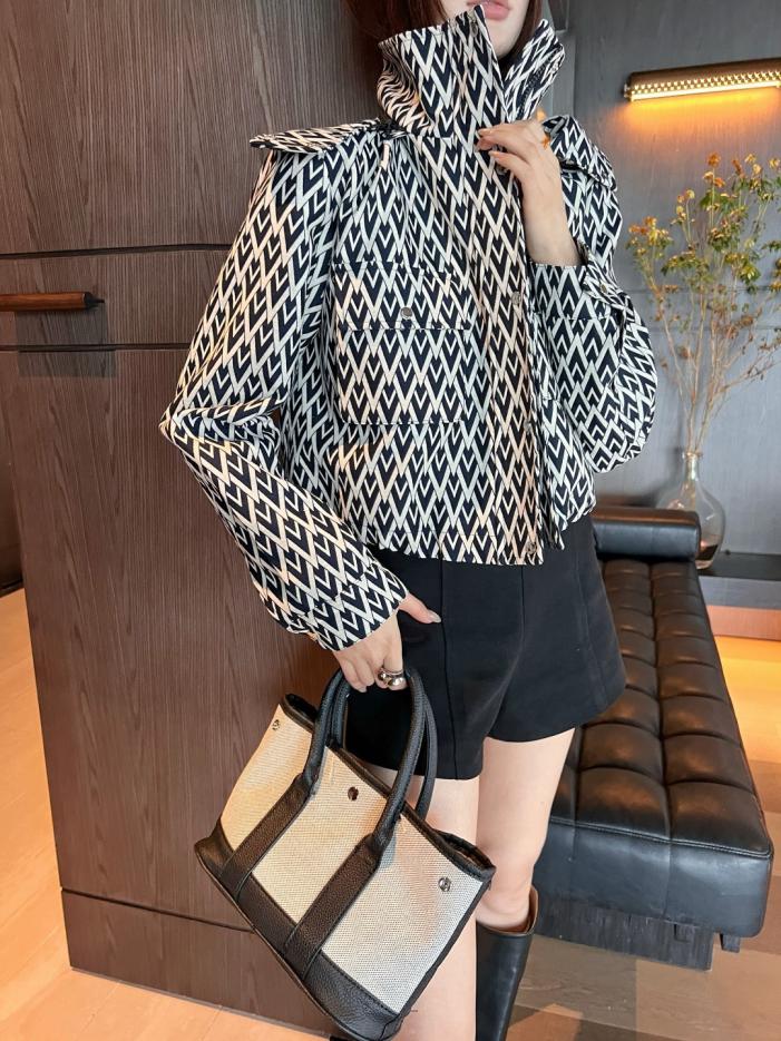 designer,replica,clothing,fake,1:1,lv,luxury,high quality VLTN autumn and winter newest jacquard hooded jacket (7L281) designer,replica,clothing,fake,1:1,lv,luxury,high quality VLTN autumn and winter newest jacquard hooded jacket (7L281)