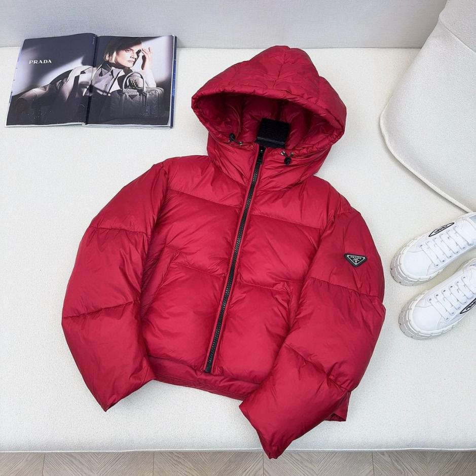 designer,replica,clothing,fake,1:1,lv,luxury,high quality Classic and simple, original quality Prada autumn and winter latest triangle label hooded down jacket (73IOH) designer,replica,clothing,fake,1:1,lv,luxury,high quality Classic and simple, original quality Prada autumn and winter latest triangle label hooded down jacket (73IOH)