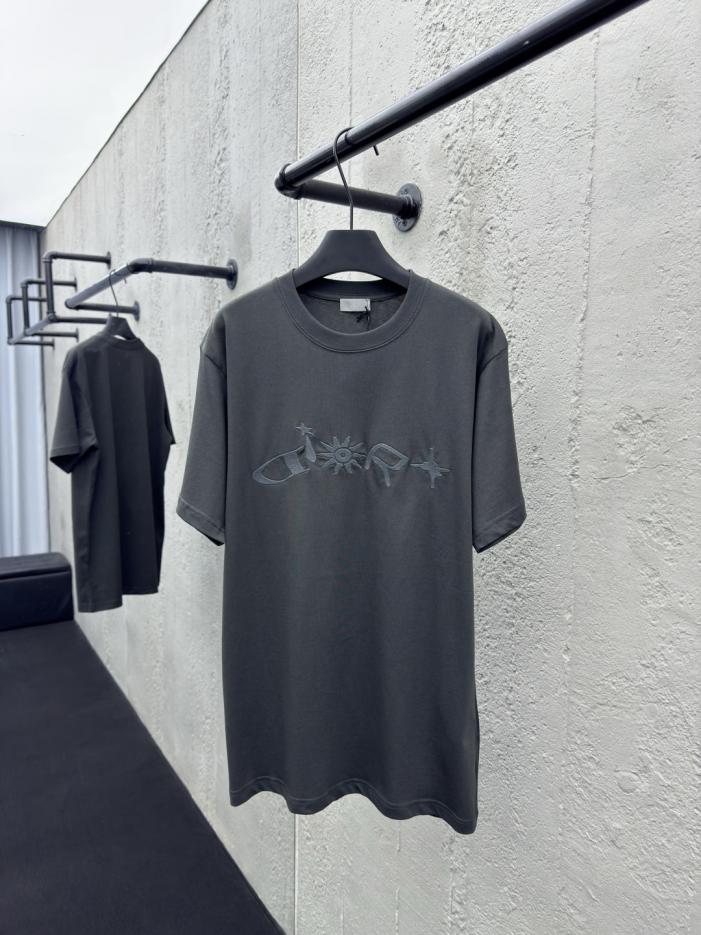 designer,replica,clothing,fake,1:1,lv,luxury,high quality DIOR collaboration farewell embroidered short sleeves (RR795) designer,replica,clothing,fake,1:1,lv,luxury,high quality DIOR collaboration farewell embroidered short sleeves (RR795)