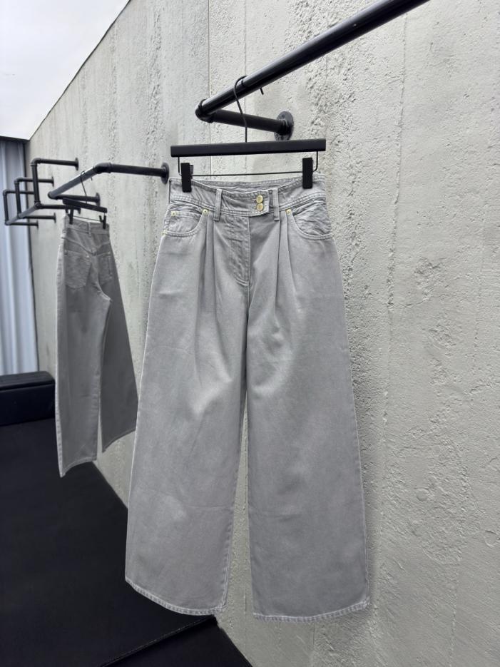 designer,replica,clothing,fake,1:1,lv,luxury,high quality LOUIS VUITTON Washed and Burnished Wide-Leg Jeans ●Fabric: Denim (QZ90H) designer,replica,clothing,fake,1:1,lv,luxury,high quality LOUIS VUITTON Washed and Burnished Wide-Leg Jeans ●Fabric: Denim (QZ90H)