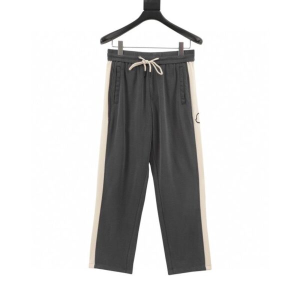 designer,replica,clothing,fake,1:1,lv,luxury,high quality Moncler Side Web Logo Pants (20B7)