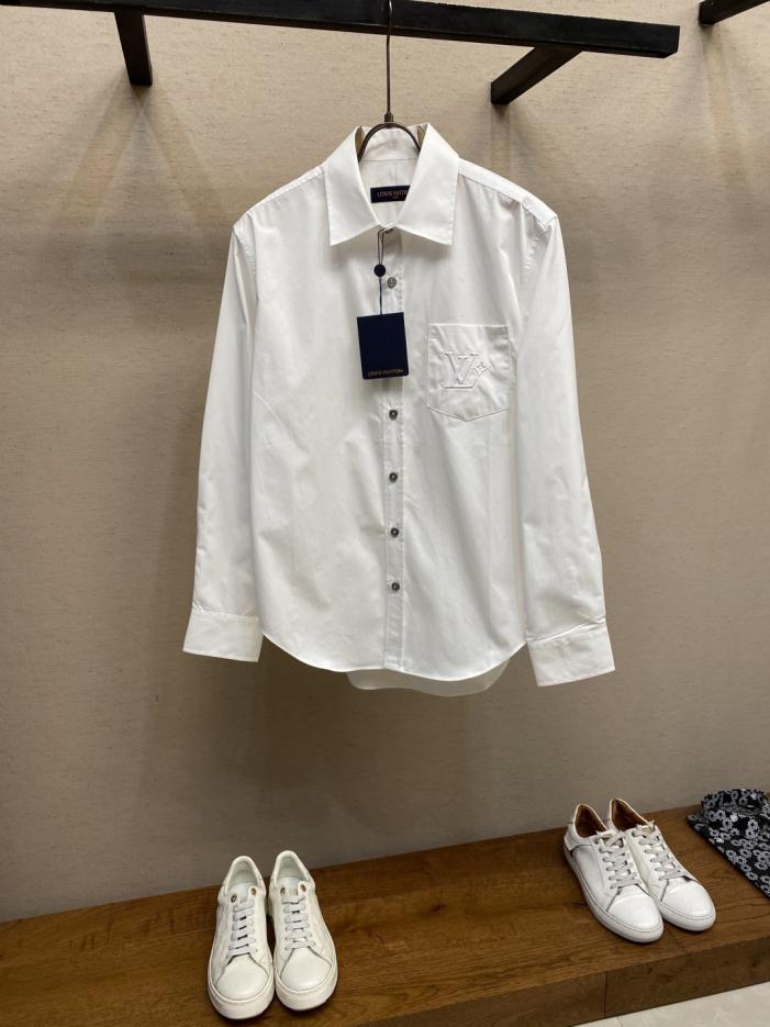 designer,replica,clothing,fake,1:1,lv,luxury,high quality LV shirts feature a silicone embossed LV Flower pattern on the chest pocket. designer,replica,clothing,fake,1:1,lv,luxury,high quality LV shirts feature a silicone embossed LV Flower pattern on the chest pocket.