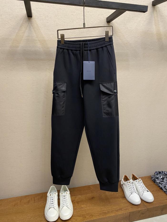 designer,replica,clothing,fake,1:1,lv,luxury,high quality Prada FW early autumn series cotton sweatpants designer,replica,clothing,fake,1:1,lv,luxury,high quality Prada FW early autumn series cotton sweatpants