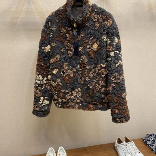 designer,replica,clothing,fake,1:1,lv,luxury,high quality LV autumn and winter letter jacquard double-faced lambswool coat men and women loose teddy bear jacket