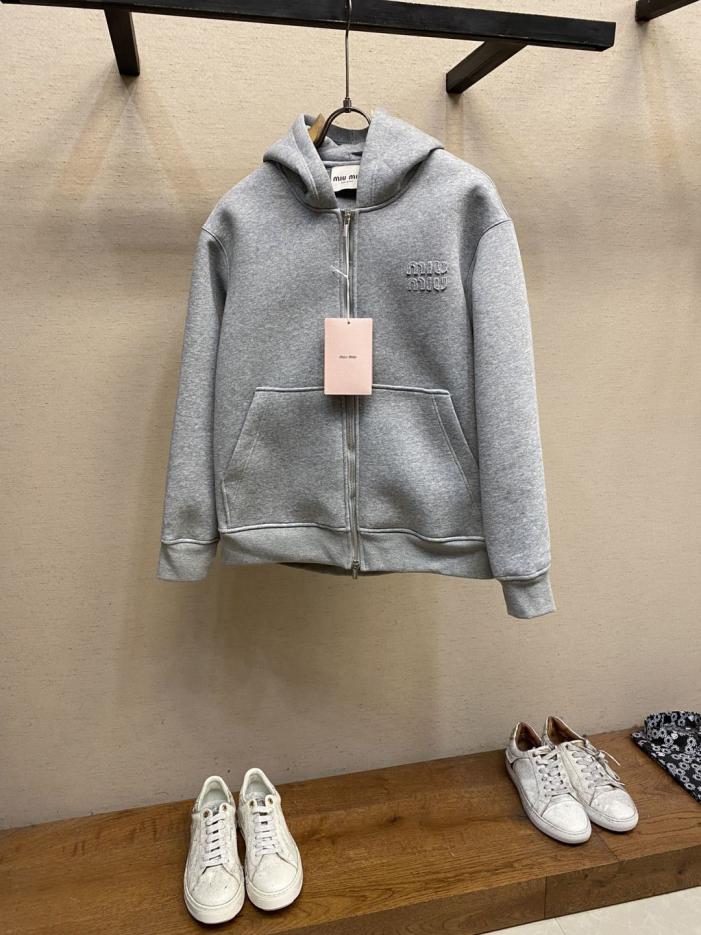 designer,replica,clothing,fake,1:1,lv,luxury,high quality MiuMiu high-tech fabric three-layer composite thickened loose version hooded zipper jacket embroidered logo letter hooded zipper jacket designer,replica,clothing,fake,1:1,lv,luxury,high quality MiuMiu high-tech fabric three-layer composite thickened loose version hooded zipper jacket embroidered logo letter hooded zipper jacket