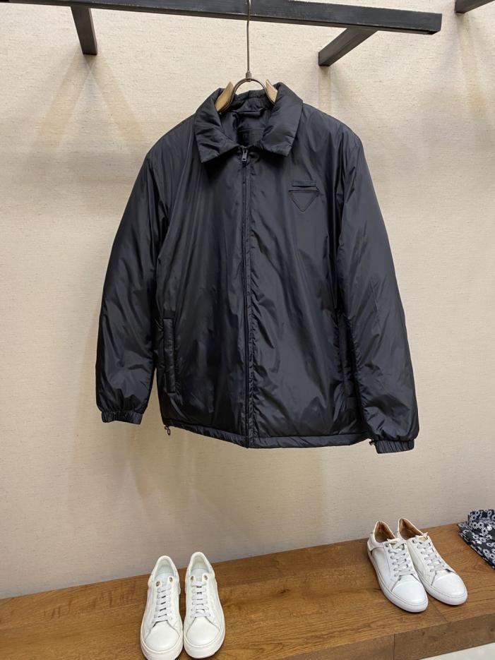 designer,replica,clothing,fake,1:1,lv,luxury,high quality P650Prada Minimalist Basic Triangle Logo Down Jacket Unisex designer,replica,clothing,fake,1:1,lv,luxury,high quality P650Prada Minimalist Basic Triangle Logo Down Jacket Unisex
