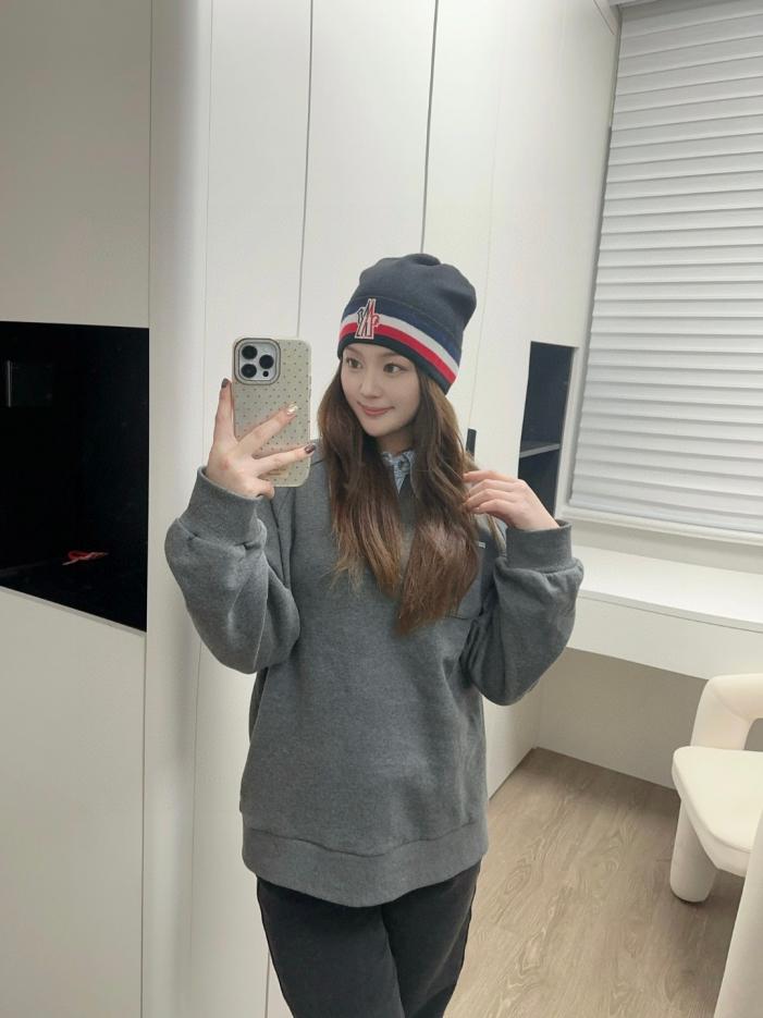 designer,replica,clothing,fake,1:1,lv,luxury,high quality MONCLER Official Website Classic 70% Wool 30% Rabbit Fur Knitted Hat Unisex (LFJOB) designer,replica,clothing,fake,1:1,lv,luxury,high quality MONCLER Official Website Classic 70% Wool 30% Rabbit Fur Knitted Hat Unisex (LFJOB)