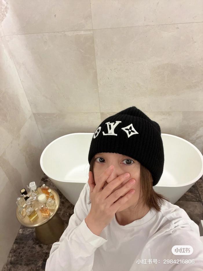 designer,replica,clothing,fake,1:1,lv,luxury,high quality LOUIS VUITTON Official Hot Selling Wool Knitted Beanie (3T435) designer,replica,clothing,fake,1:1,lv,luxury,high quality LOUIS VUITTON Official Hot Selling Wool Knitted Beanie (3T435)