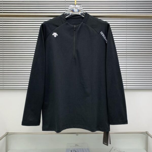 designer,replica,clothing,fake,1:1,lv,luxury,high quality Descente’s new 3D silicone embossed logo, half-zip stand-up collar, unisex, casual sports long-sleeved T-shirt (ZEOSE)