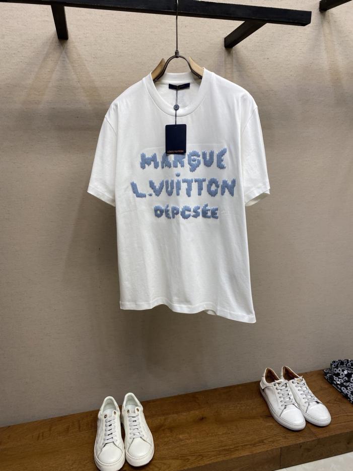 designer,replica,clothing,fake,1:1,lv,luxury,high quality LV Autumn/Winter New Arrival T-Shirt (FAPU2) designer,replica,clothing,fake,1:1,lv,luxury,high quality LV Autumn/Winter New Arrival T-Shirt (FAPU2)