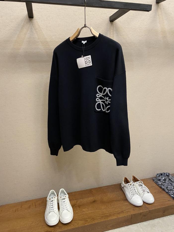 designer,replica,clothing,fake,1:1,lv,luxury,high quality Loewe Autumn/Winter New Arrival Logo Jacquard Pocket Pullover Crew Neck Knit Sweater (JVYO8) designer,replica,clothing,fake,1:1,lv,luxury,high quality Loewe Autumn/Winter New Arrival Logo Jacquard Pocket Pullover Crew Neck Knit Sweater (JVYO8)