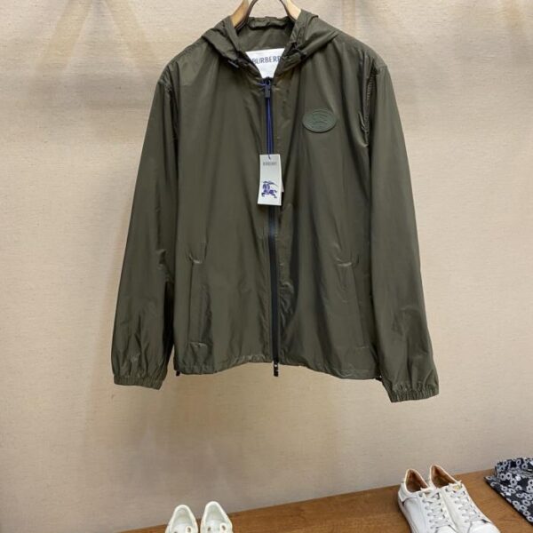 designer,replica,clothing,fake,1:1,lv,luxury,high quality Burberry Knight Seal Jacket (ZT2EG)