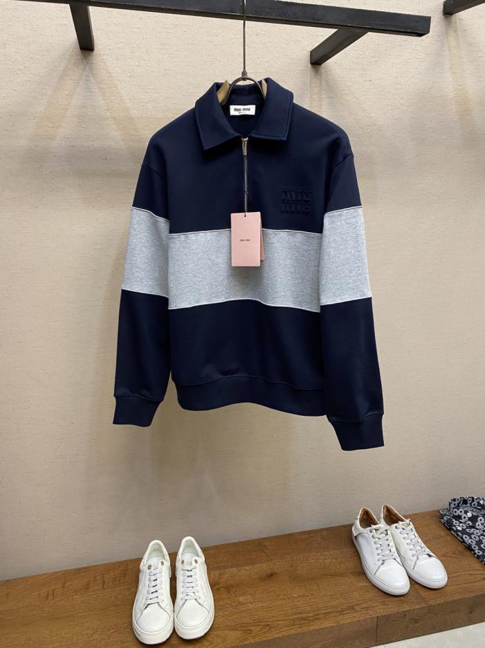 designer,replica,clothing,fake,1:1,lv,luxury,high quality Miu Miu Early Fall Collection Polo Cotton Sweatshirt with Half Zip Lapel (W2E48) designer,replica,clothing,fake,1:1,lv,luxury,high quality Miu Miu Early Fall Collection Polo Cotton Sweatshirt with Half Zip Lapel (W2E48)