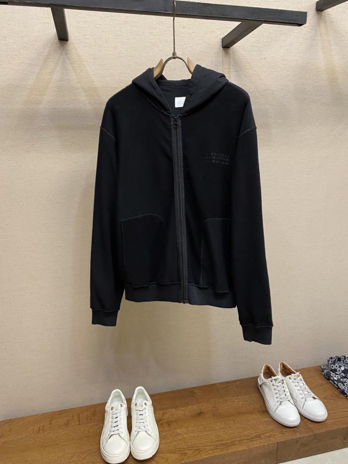 designer,replica,clothing,fake,1:1,lv,luxury,high quality Maison Margiela classic popular model digital and alphabet embroidered zipper cardigan hooded sweatshirt (S1PMC) designer,replica,clothing,fake,1:1,lv,luxury,high quality Maison Margiela classic popular model digital and alphabet embroidered zipper cardigan hooded sweatshirt (S1PMC)