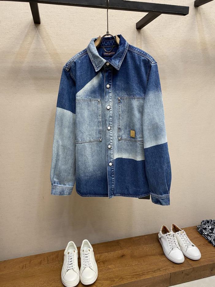 designer,replica,clothing,fake,1:1,lv,luxury,high quality LV Spring/Summer New Sun-Dyed Faded Denim Work Shirt (VFV06) designer,replica,clothing,fake,1:1,lv,luxury,high quality LV Spring/Summer New Sun-Dyed Faded Denim Work Shirt (VFV06)