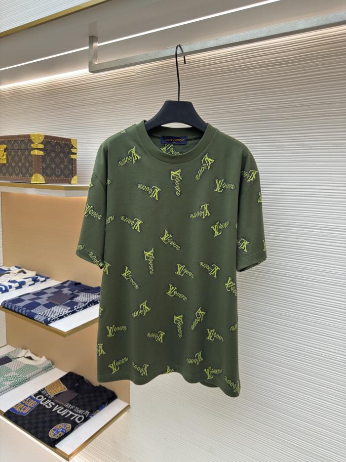 designer,replica,clothing,fake,1:1,lv,luxury,high quality LOUIS VUITTON Flower Lettering T-shirt (SHZAM) designer,replica,clothing,fake,1:1,lv,luxury,high quality LOUIS VUITTON Flower Lettering T-shirt (SHZAM)