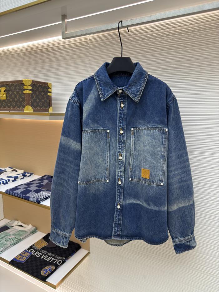 designer,replica,clothing,fake,1:1,lv,luxury,high quality LOUIS VUITTON Sun-faded denim jacket (HHEG9) designer,replica,clothing,fake,1:1,lv,luxury,high quality LOUIS VUITTON Sun-faded denim jacket (HHEG9)