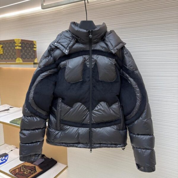 designer,replica,clothing,fake,1:1,lv,luxury,high quality Moncler Batman Logo Down Jacket (PAQ94)