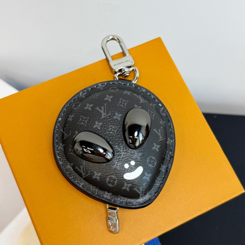 designer,replica,clothing,fake,1:1,lv,luxury,high quality New M02429 three-color Louis Vuitton alien earphone bag pendant (70C5Y) designer,replica,clothing,fake,1:1,lv,luxury,high quality New M02429 three-color Louis Vuitton alien earphone bag pendant (70C5Y)