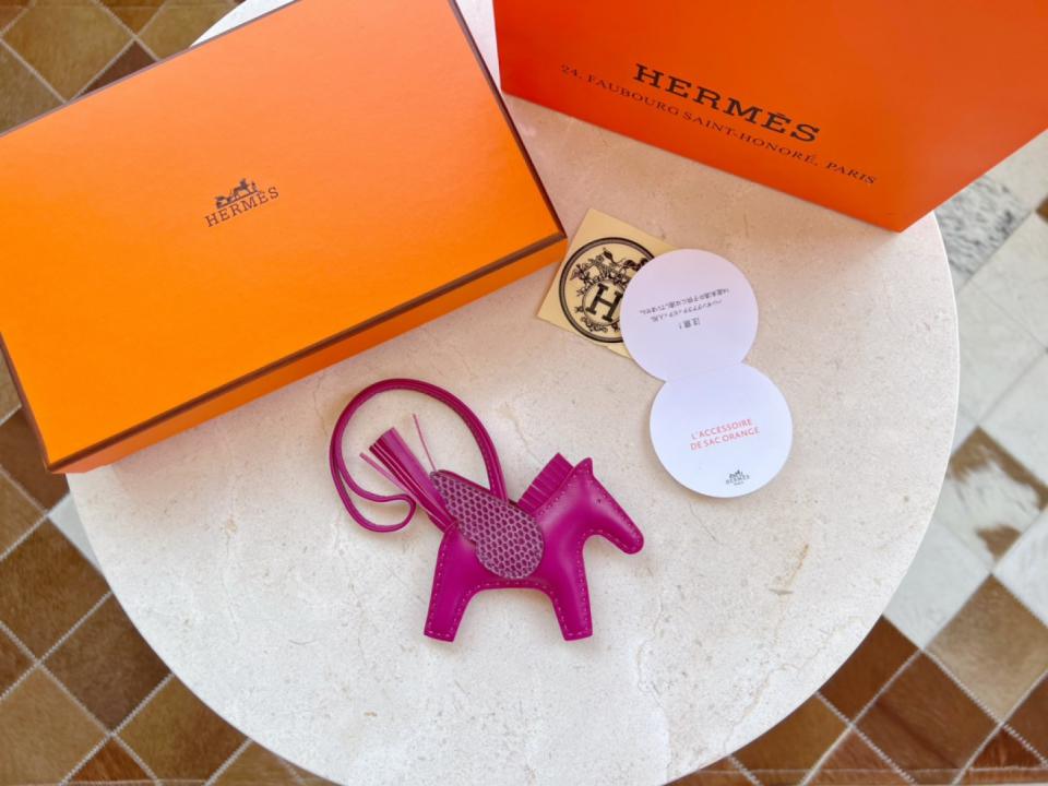 designer,replica,clothing,fake,1:1,lv,luxury,high quality HERMES Rodeo pegase bag pendant keychain hand-stitched lambskin + real lizard leather (WABD3) designer,replica,clothing,fake,1:1,lv,luxury,high quality HERMES Rodeo pegase bag pendant keychain hand-stitched lambskin + real lizard leather (WABD3)