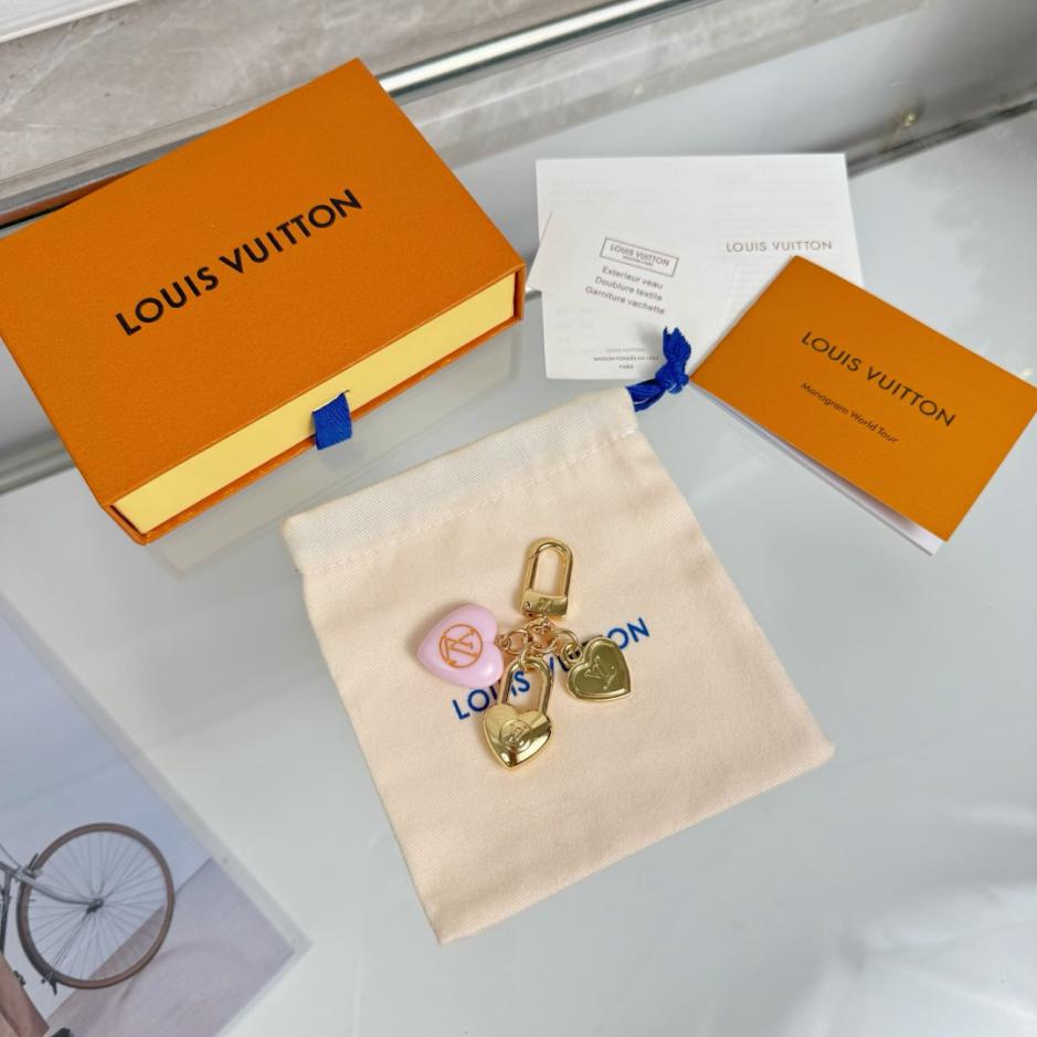 designer,replica,clothing,fake,1:1,lv,luxury,high quality Louis Vuitton Pink 3D Heart Keychain Bag Pendant (8UUVB) designer,replica,clothing,fake,1:1,lv,luxury,high quality Louis Vuitton Pink 3D Heart Keychain Bag Pendant (8UUVB)
