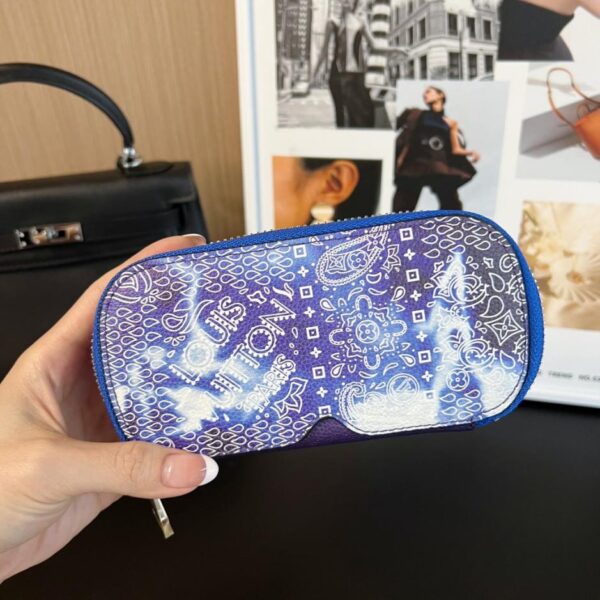 designer,replica,clothing,fake,1:1,lv,luxury,high quality New arrival, 17 colors, large glasses case, Louis Vuitton new WOODY glasses case, sunglasses case code G10654 (GDQ71)